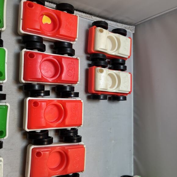 Vintage 21 Fisher Price Little People Lot of Vehicles Cars Taxi Etc - Picture 3 of 5